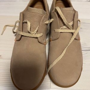 Clarks Unstructured  leather  shoes NEW